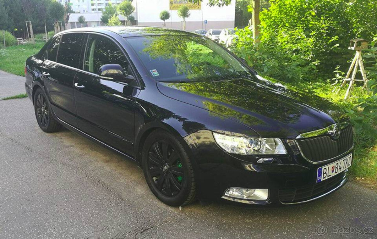 Mracitka SKODA SUPERB 2 - 11