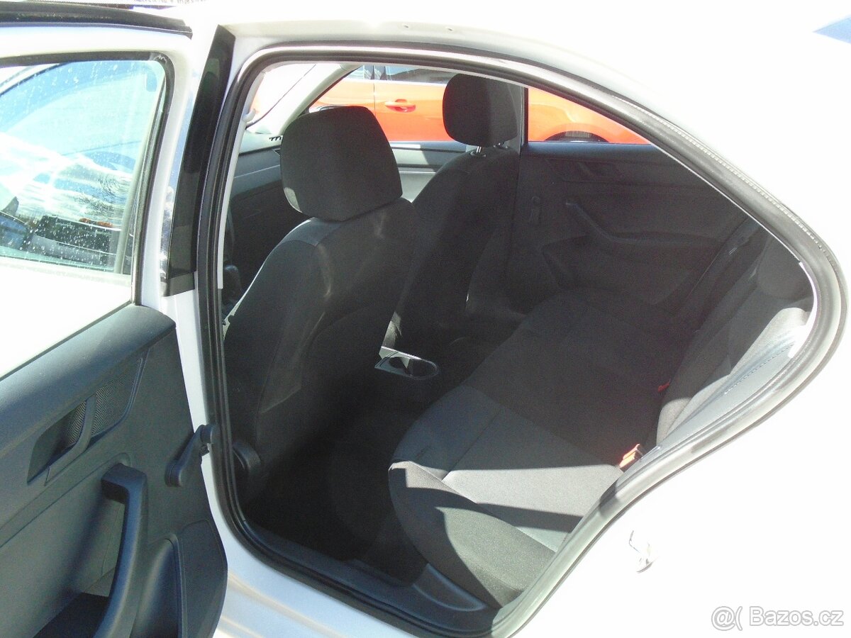 Škoda Rapid 1.2 55kW SERVISNÍ KNIHA - 11