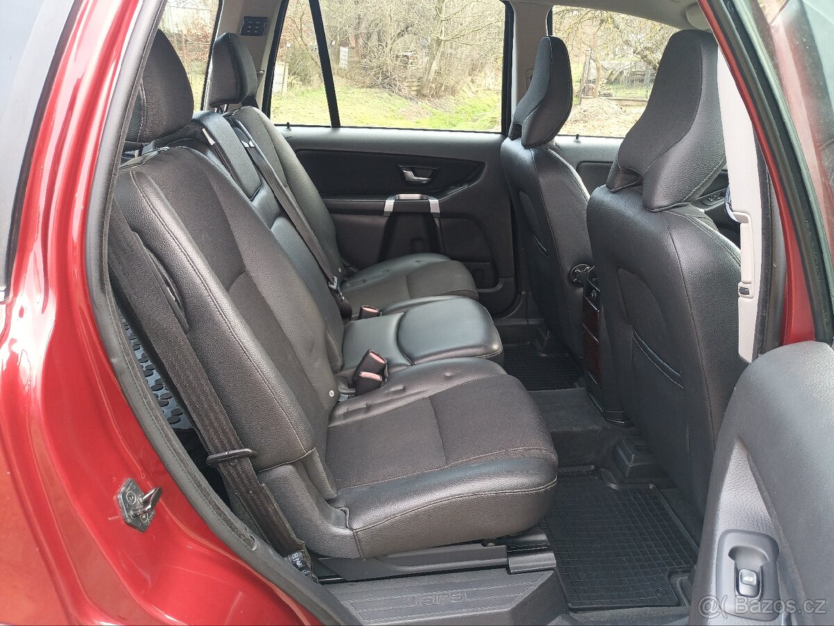 Volvo XC90 D5 AWD, rok výroby 09/2013 - 11