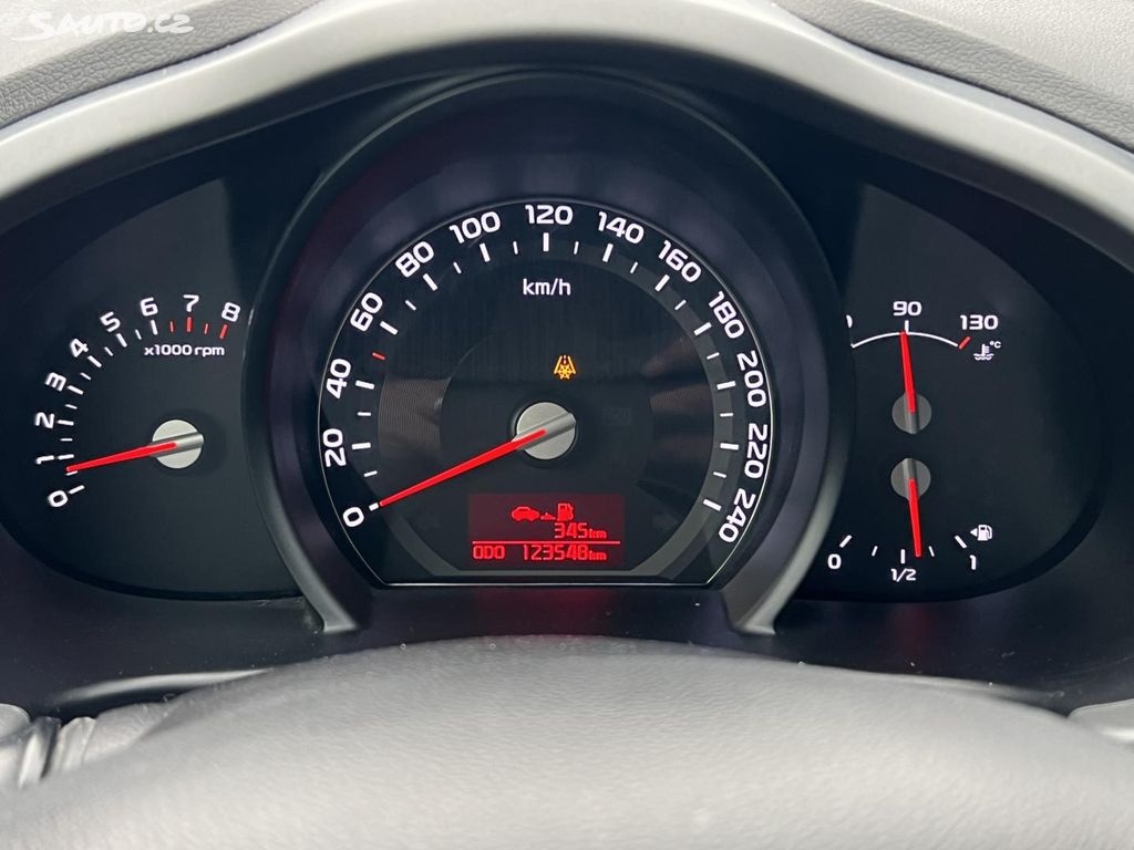 🚗 Kia Sportage 1.6GDi 2015 KLIMATIZACE 4x2 ALU - 11