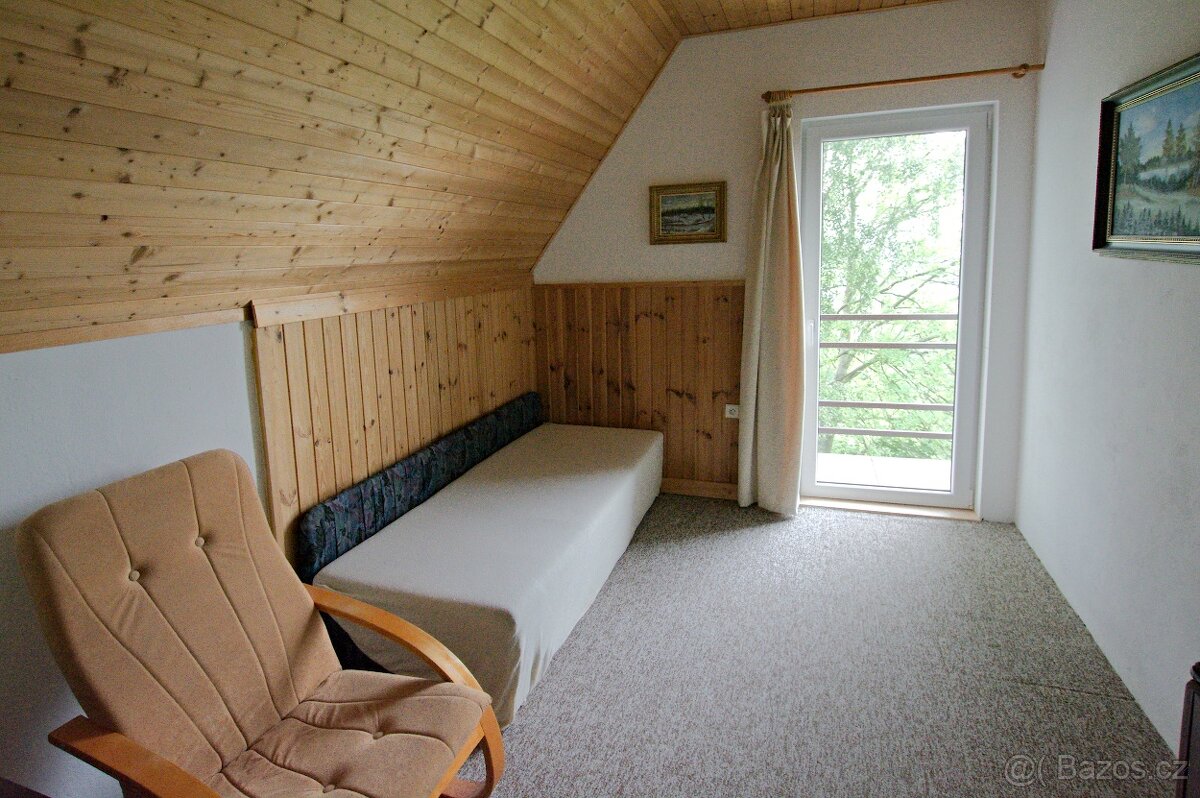 Chatu v Beskydech za byt - 11