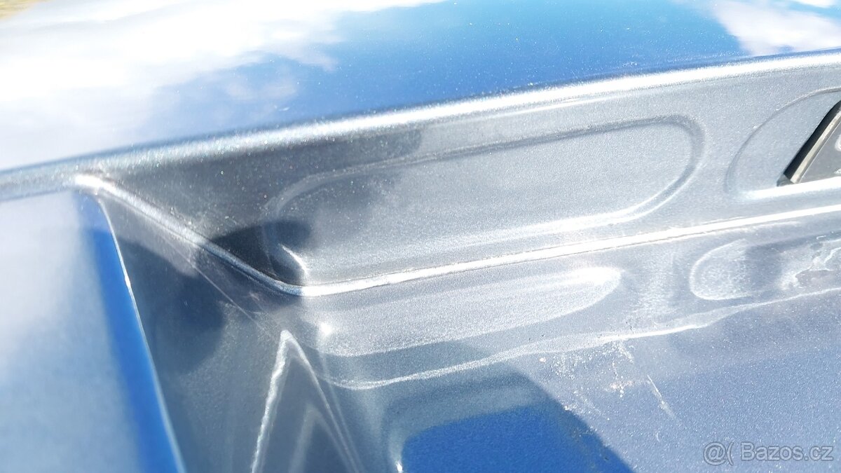 ŠKODA ROOMSTER– DVEŘE KUFRU ŠEDÉ - 11