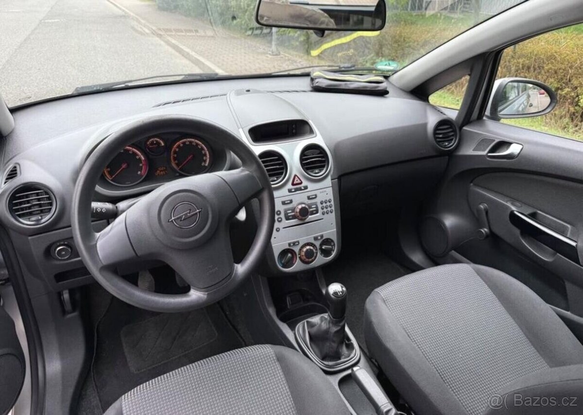 Opel Corsa 1,2i Nová STK klima zimáky benzín - 11