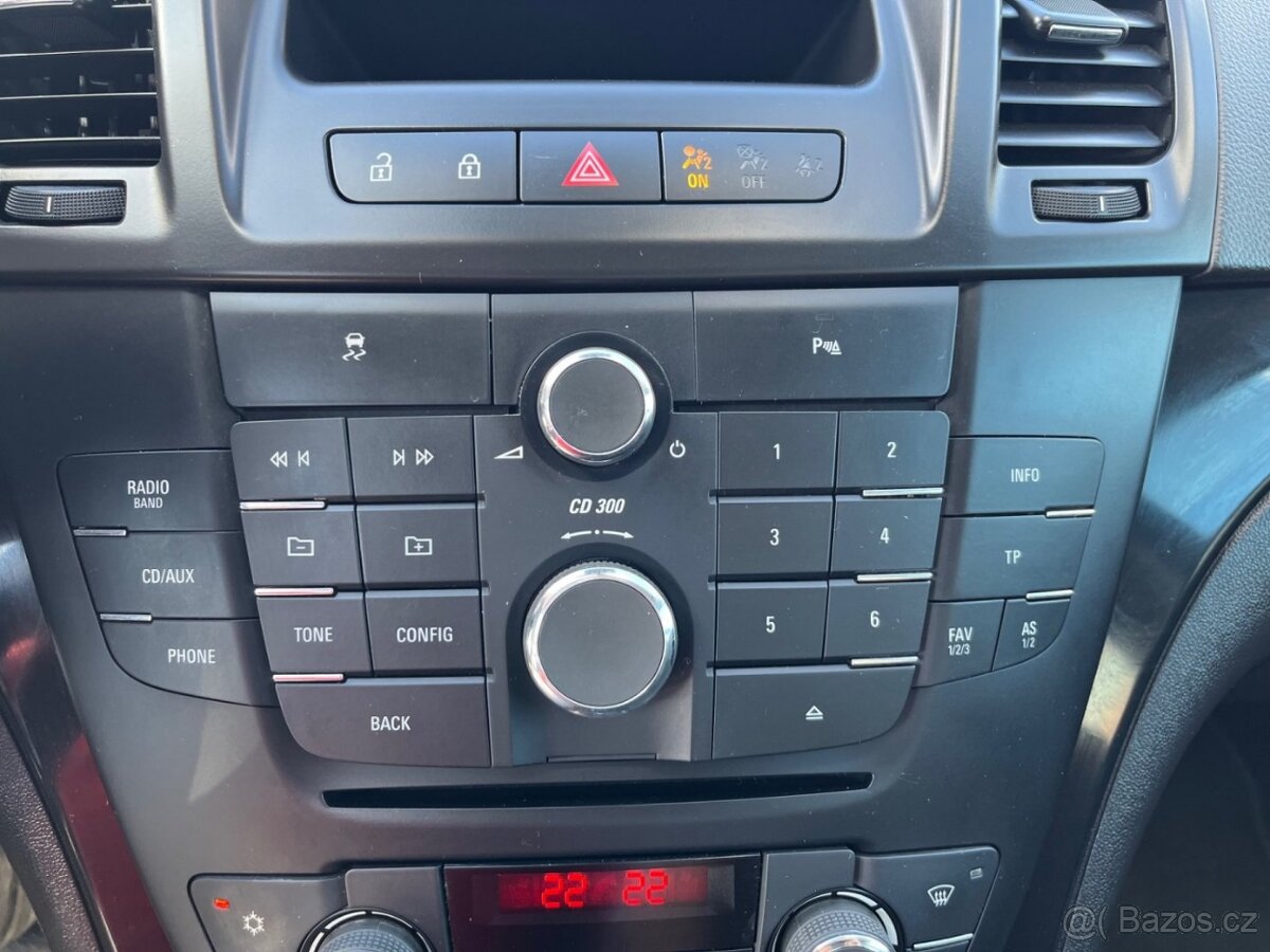 OPEL INSIGNIA 1,8 16V COSMO - 11