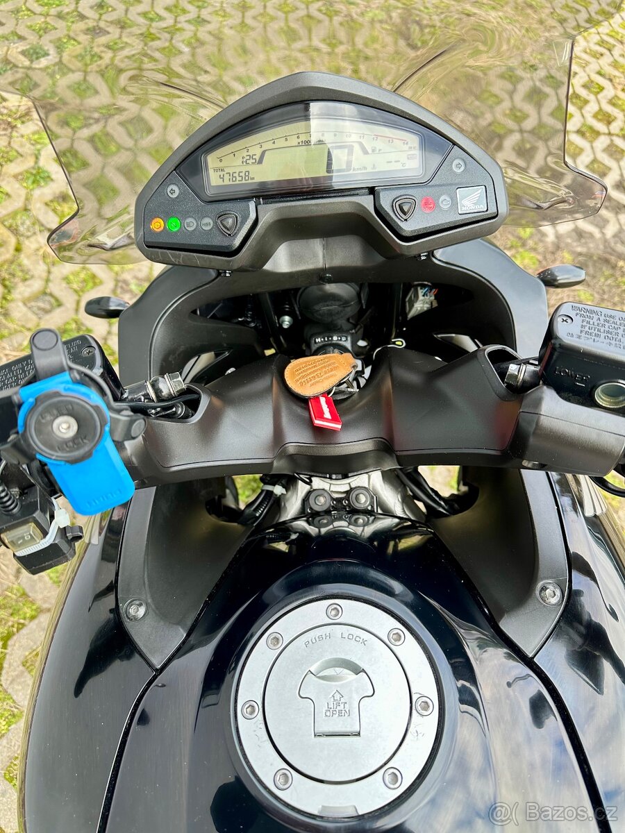 Honda vfr 800 crossrunner - 11