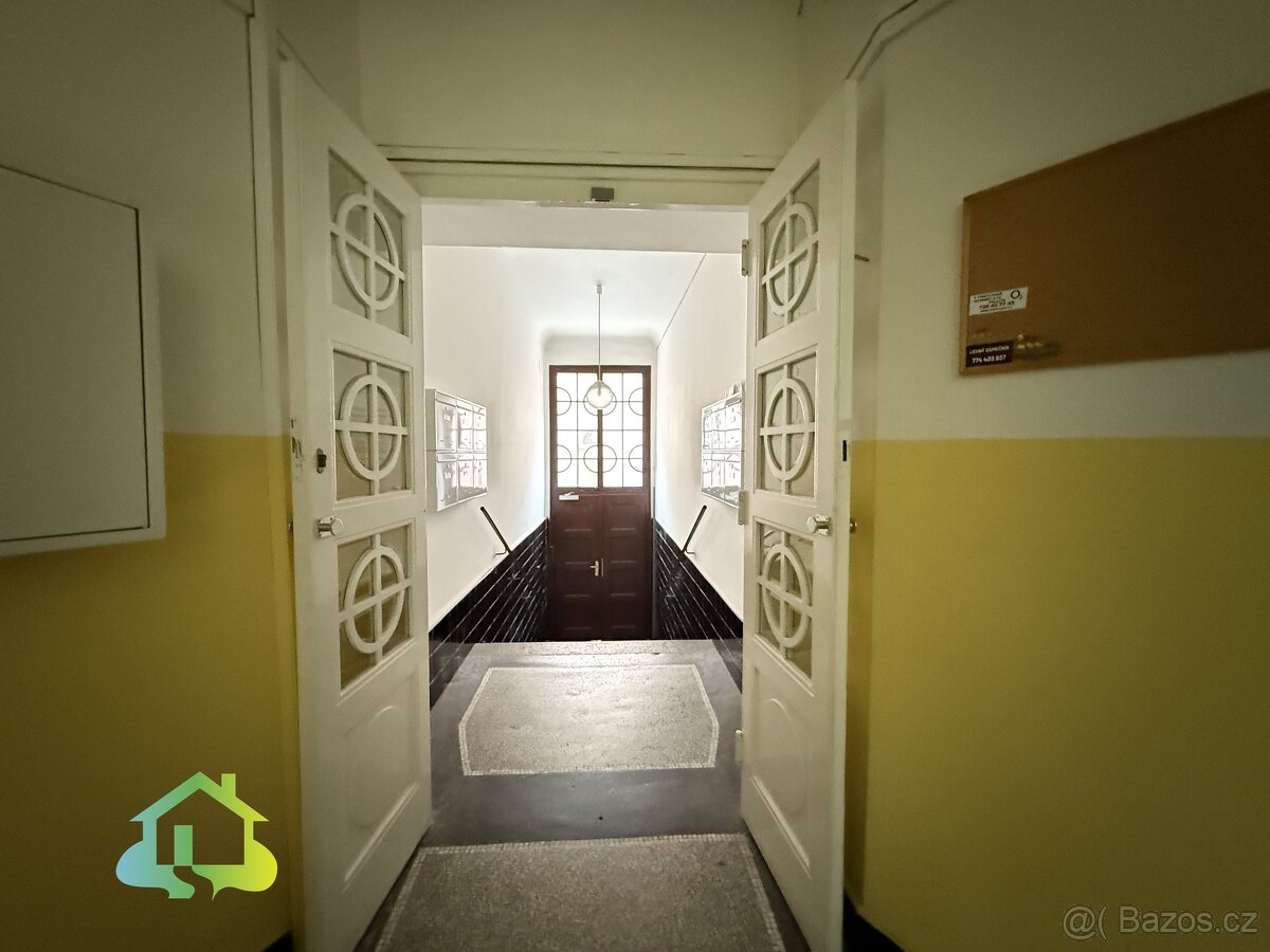 Prodej prostorného bytu 3+1 (111 m²) v historickém domě, Pra - 11