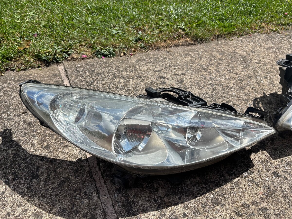 Dily z vozu Peugeot 207 (2006-2012) - 11