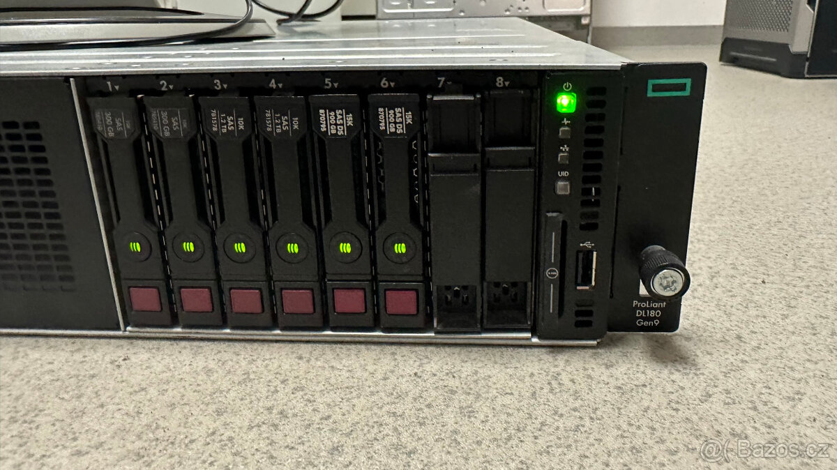 Server HP ProLiant DL 180, Gen 9, 2U - 11