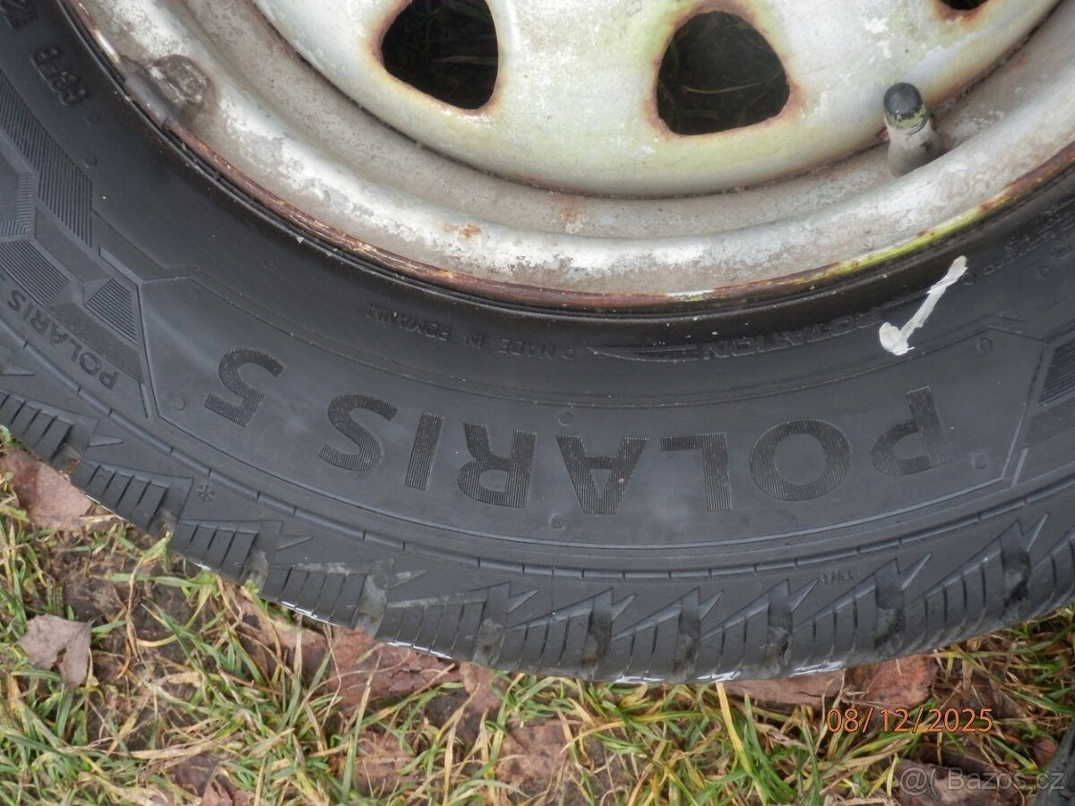 2xObutá zimní kola na ŠKODA FELICIA 13tky ET 38 165/70 R13 - 11