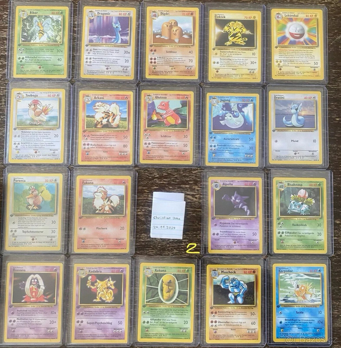 Stará sbírka karet Pokémonů - 11
