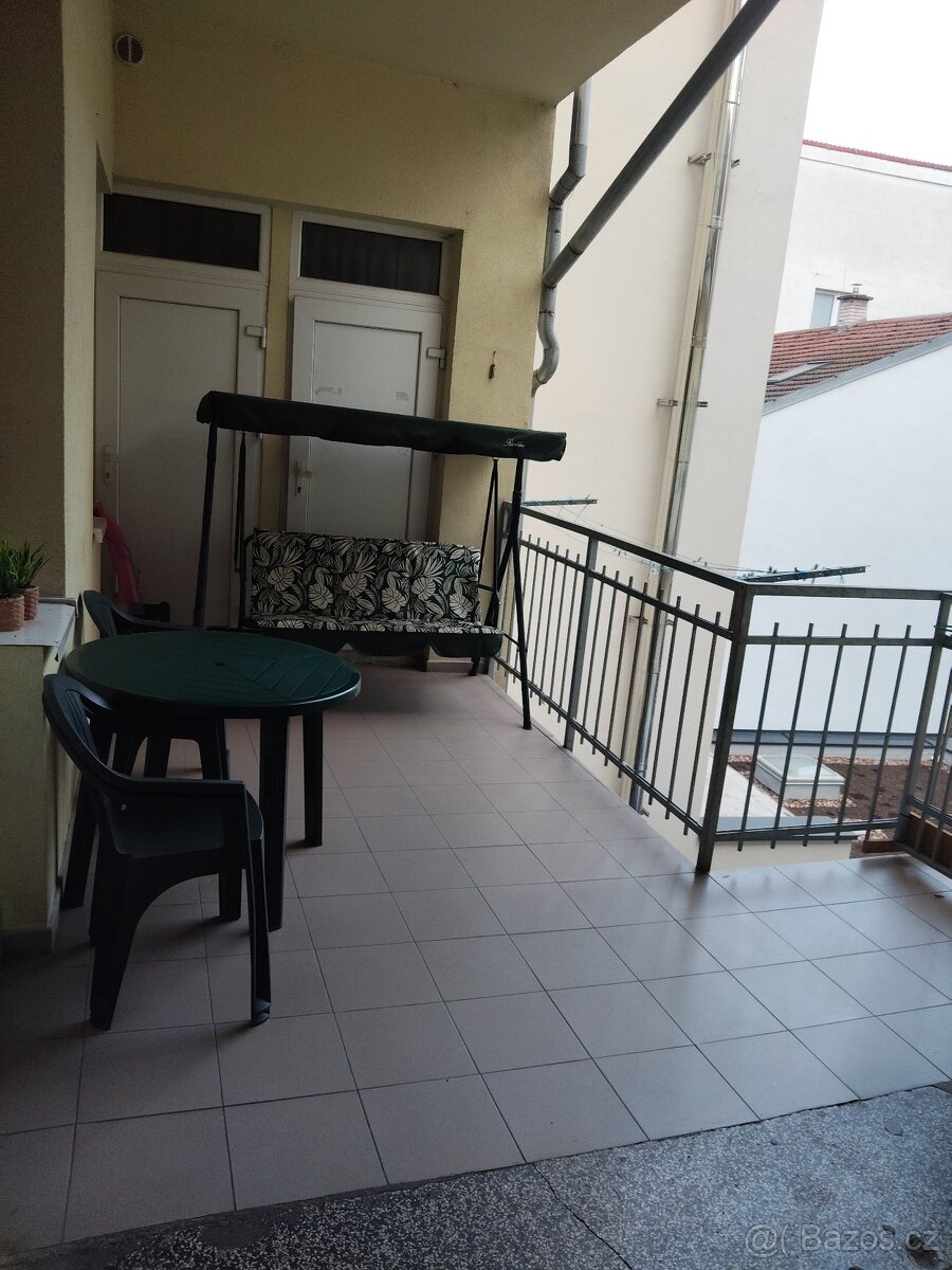Pronájem bytu 2+1 - 11