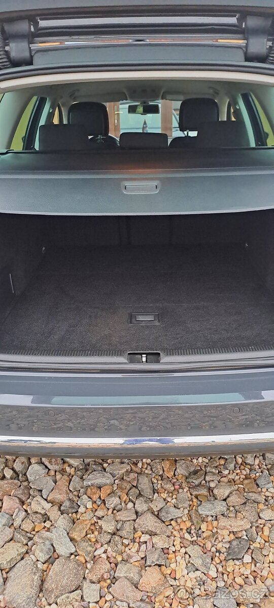 VW Passat combi 1.6 TDI 77kW Nová STK - 11