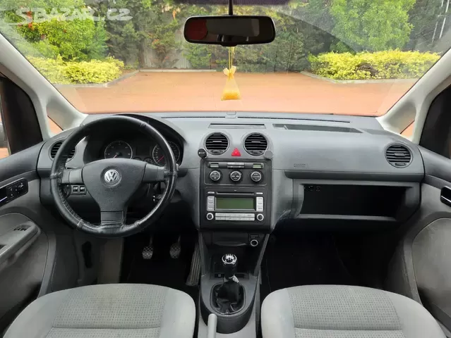 VW Caddy 1.9TDI 77kW 2009,tažné,bez koroze,serviska - 11