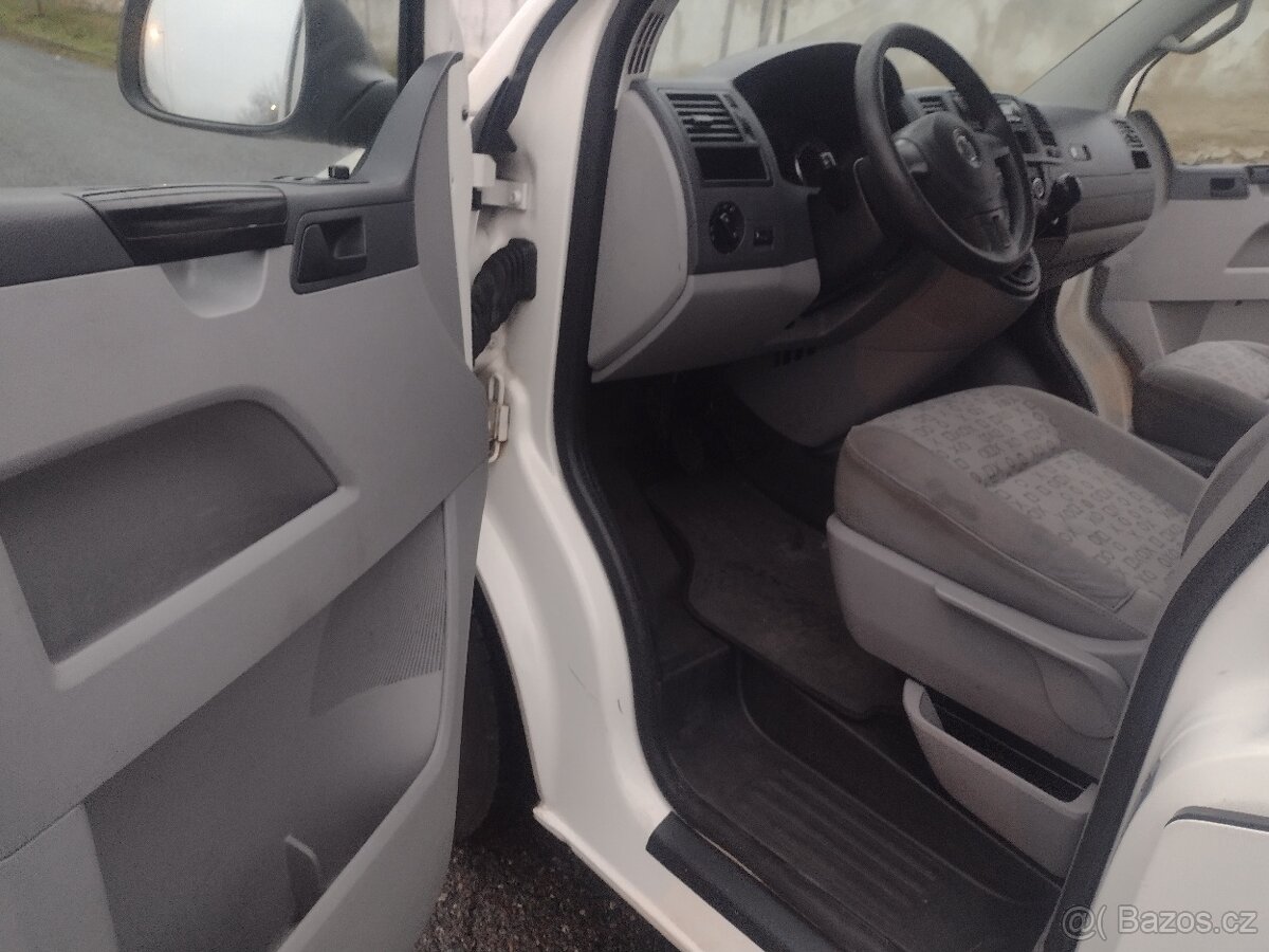 Volkswagen Transporter 2.0TDI - 11