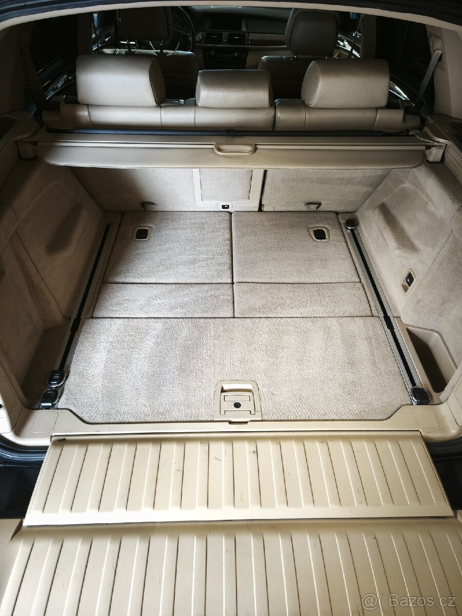 BMW X5 E70 Fcl 3.0d Xdrive 7-míst - 11