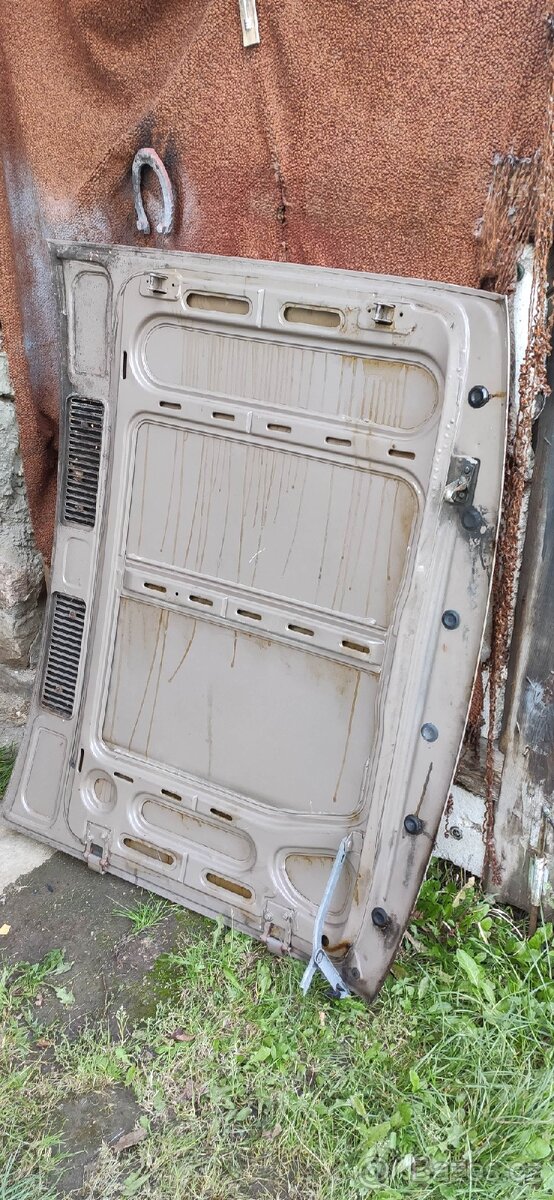 Přední kapota škoda 120l - 11