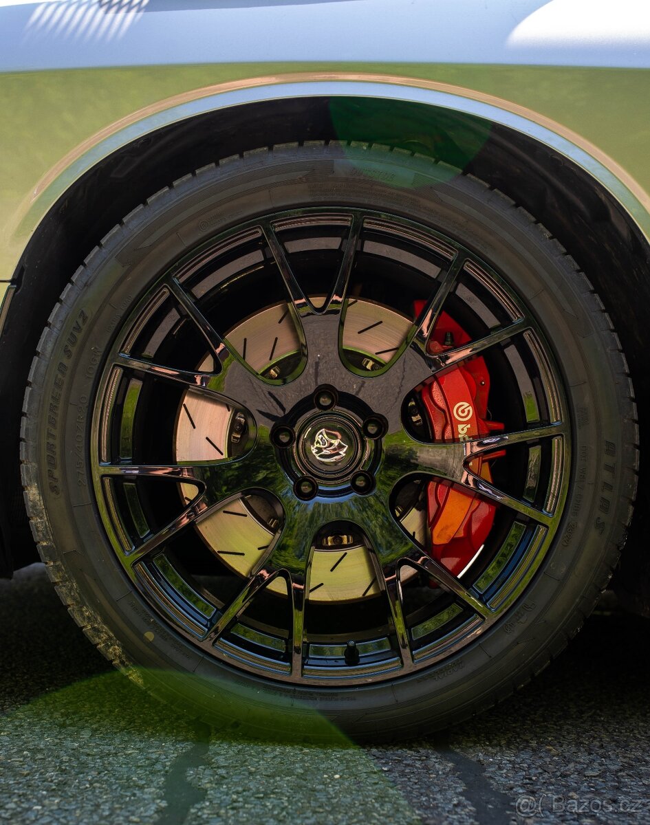 Dodge Challenger Hellcat - 11