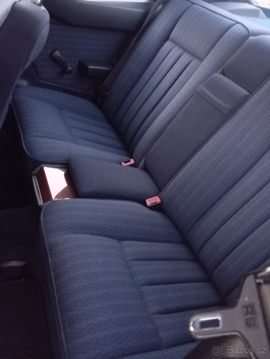 Mercedes Benz W 124 coupe ,1 Majitel - 11