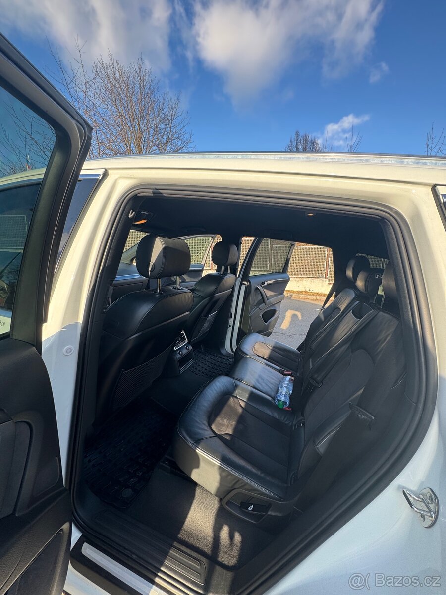 Audi Q7 3.0 TDI S-Line Quattro - 11