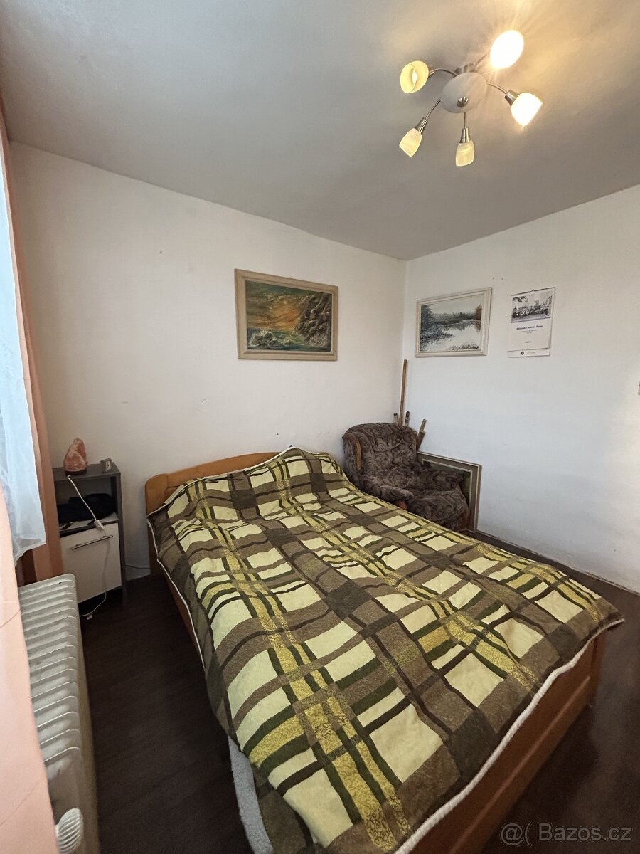 Prodej vyčleněné bytové jednotky v RD s parkovacími místy a - 11