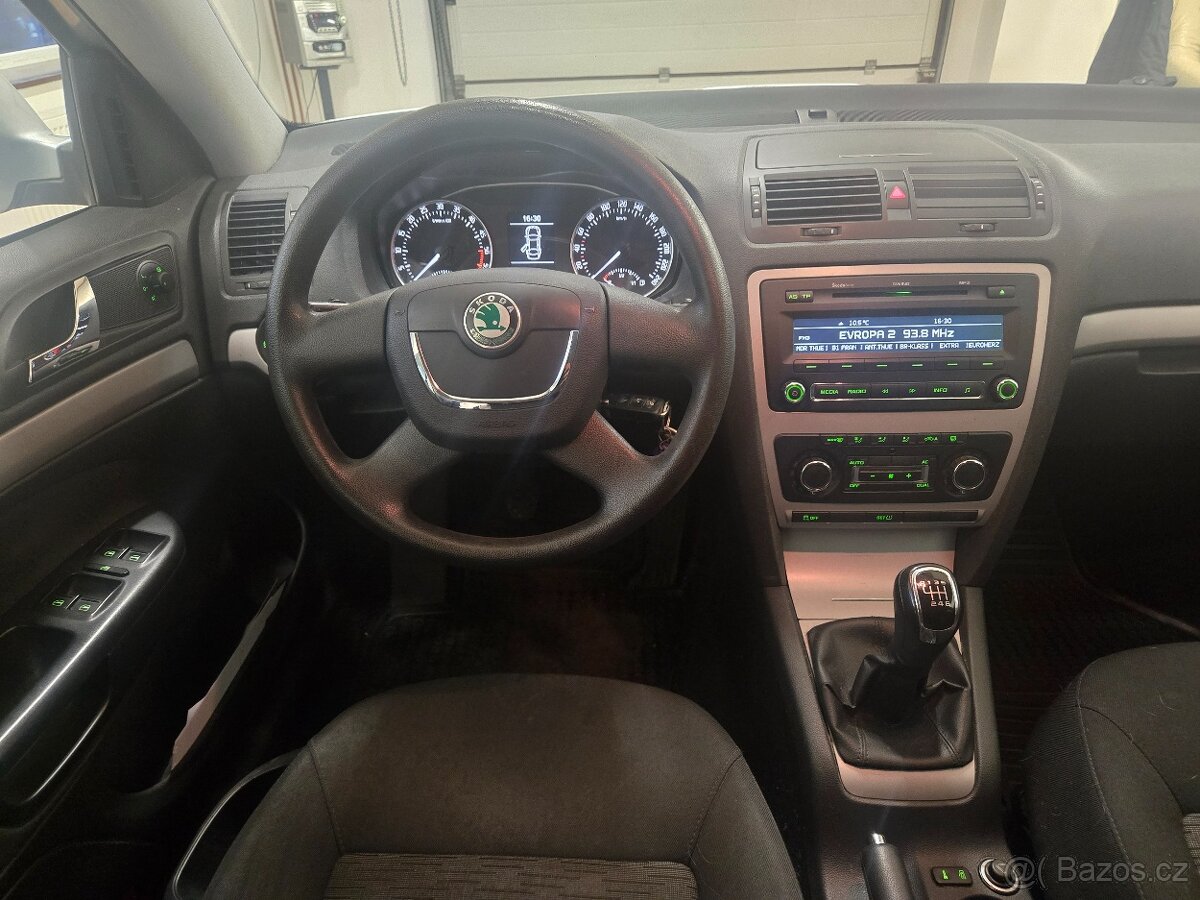 Škoda Octavia 2,0TDi 103kW Kombi Ambiente alu 18 - 11