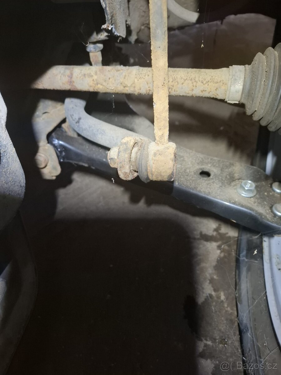 Kia Sportage 1.6 GDi 99kW rok 2012 - nájezd 117 xxx km - 11