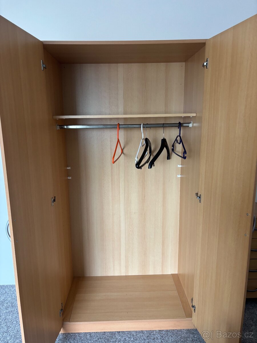 Bytový nábytek - 11