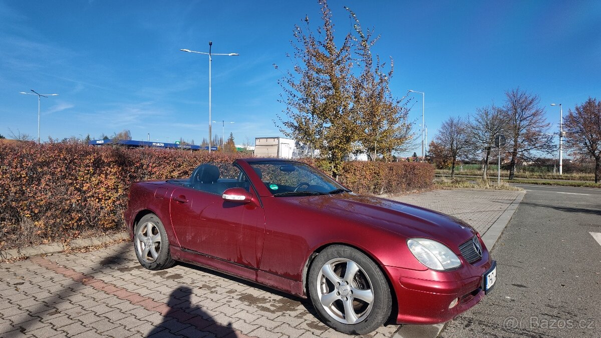Mercedes-Benz SLK 200, rok 2001 - 11