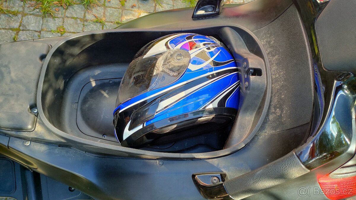 Piaggio Xevo 125 - 11