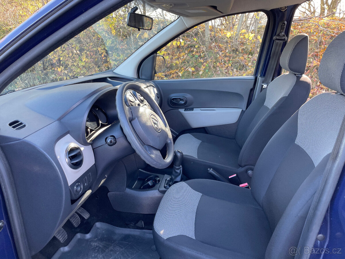 Dacia Dokker: rampa pro převoz vozíčkáře - 11