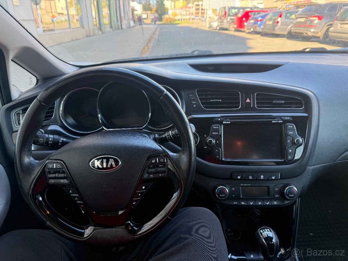 Kia Ceed 1.6 CRDI Facelift 2014 - 11