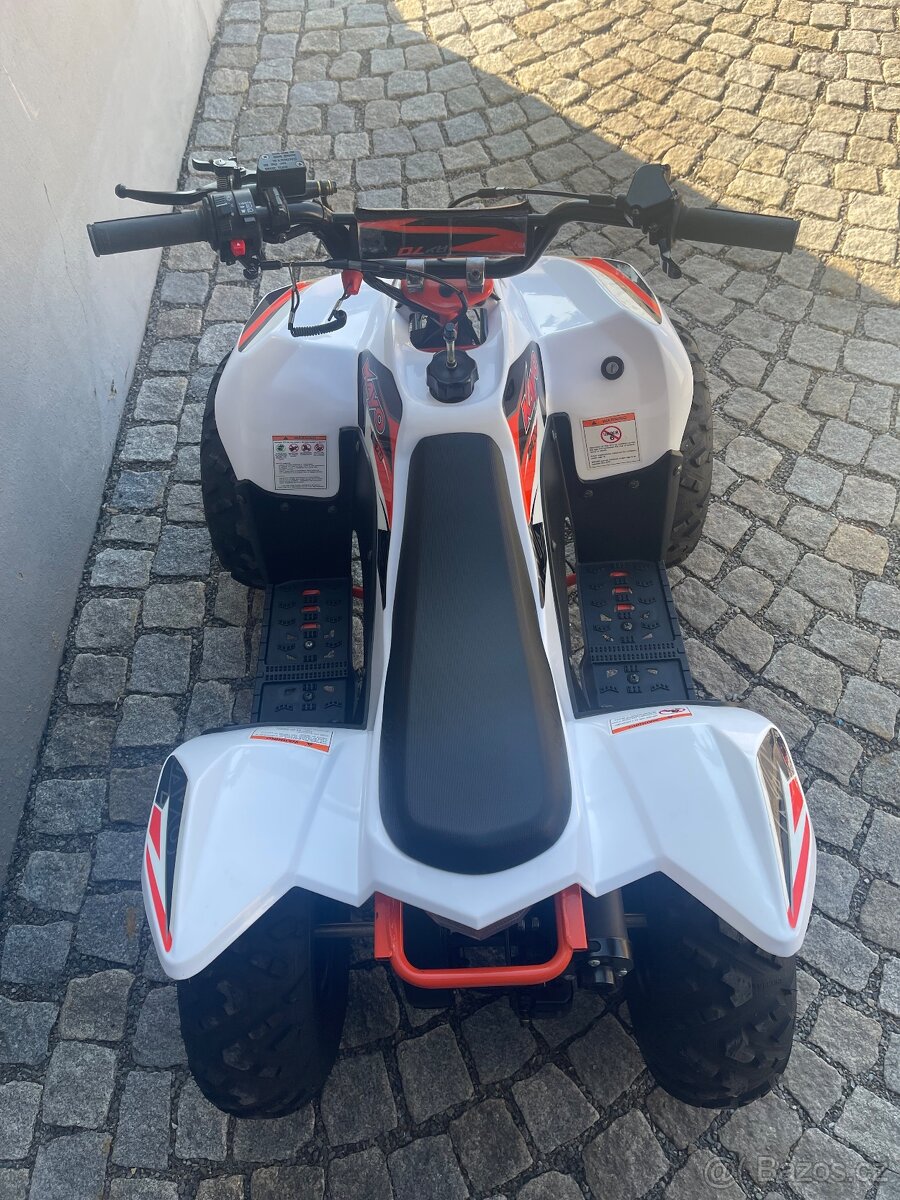 Dětská čtyřkolka Kayo 70 - 11