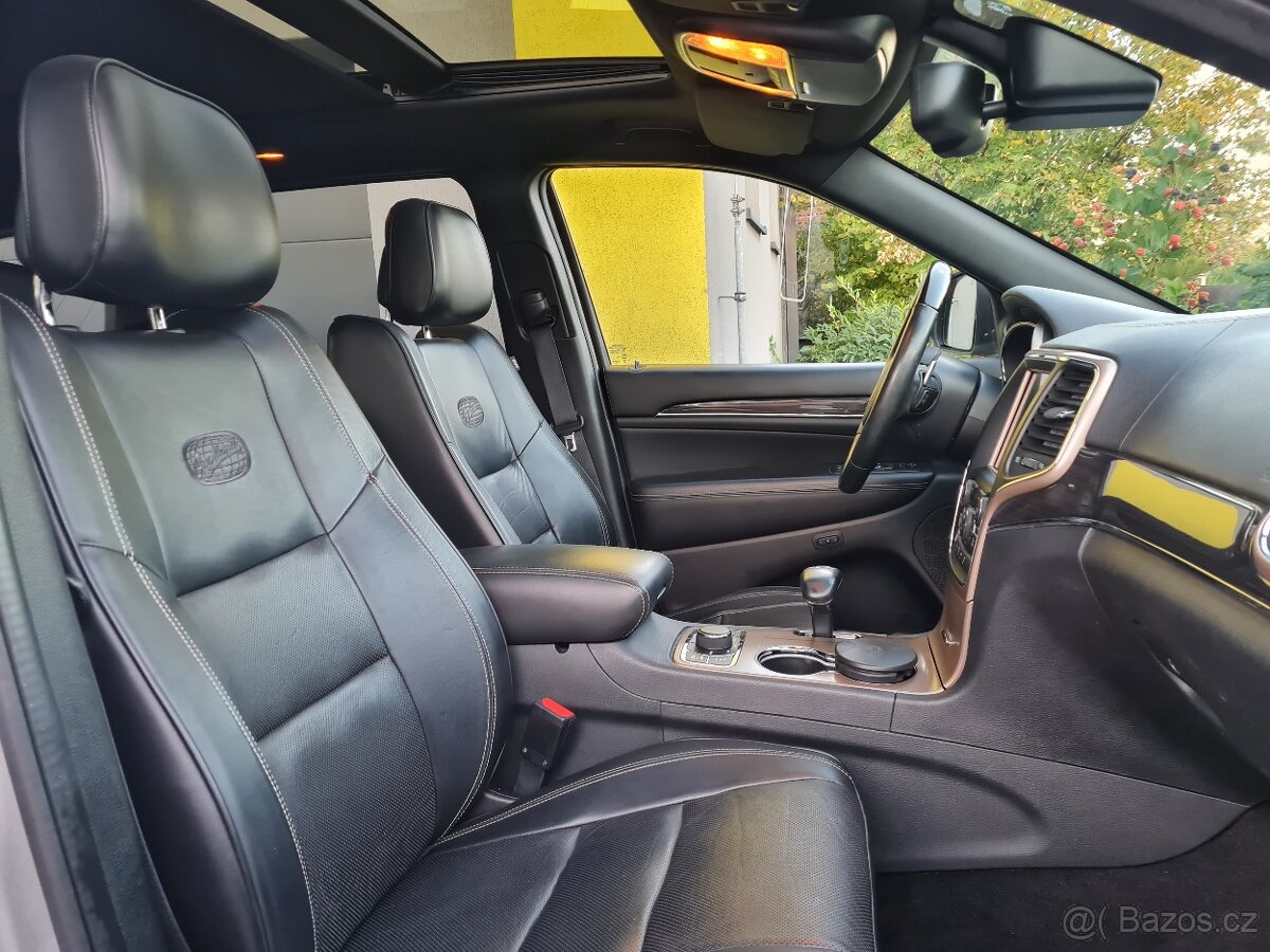 Jeep Grand Cherokee 3.0CRDi 184kW OVERLAND 108tKMM - 11