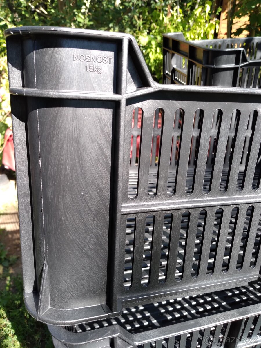 Plastové přepravky černé OZ 600x400x220 - 11