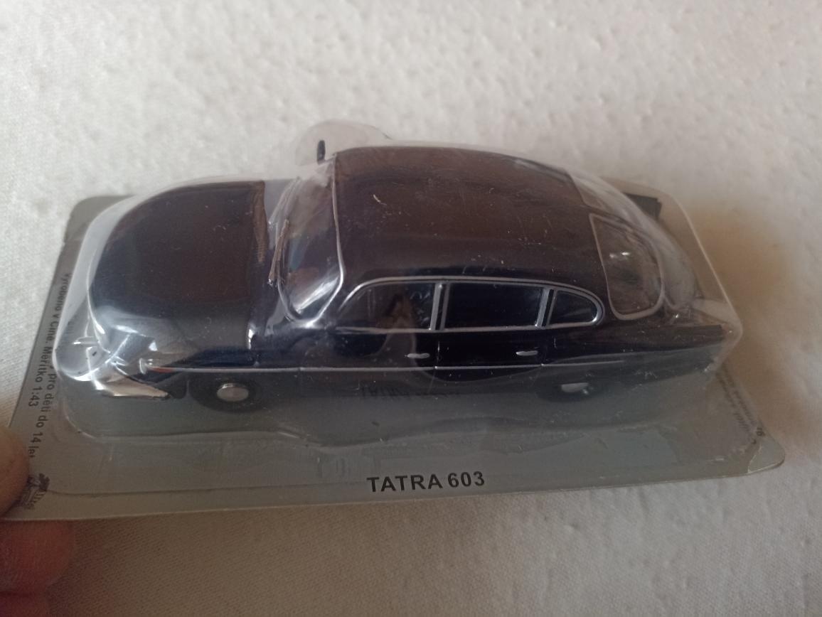 Model TATRA 603- Černá a TATRA 603-1-Bílá a Škoda 1200 - 11
