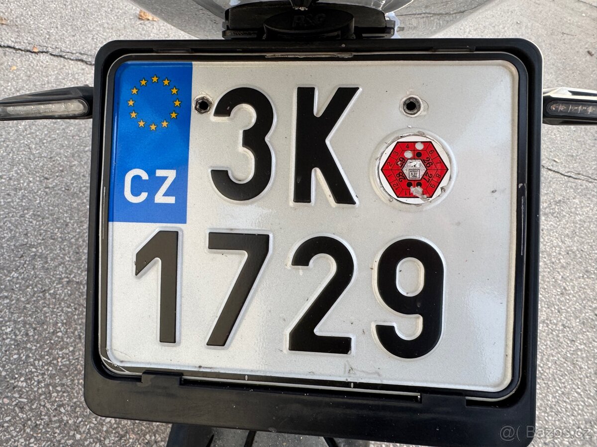 yamaha yzf r125 2010 - 11