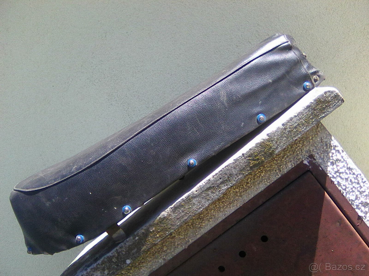 čz 125/175 476/477/486/487-p.vidle,kryt řetězu,sedlo,z.tlumi - 11