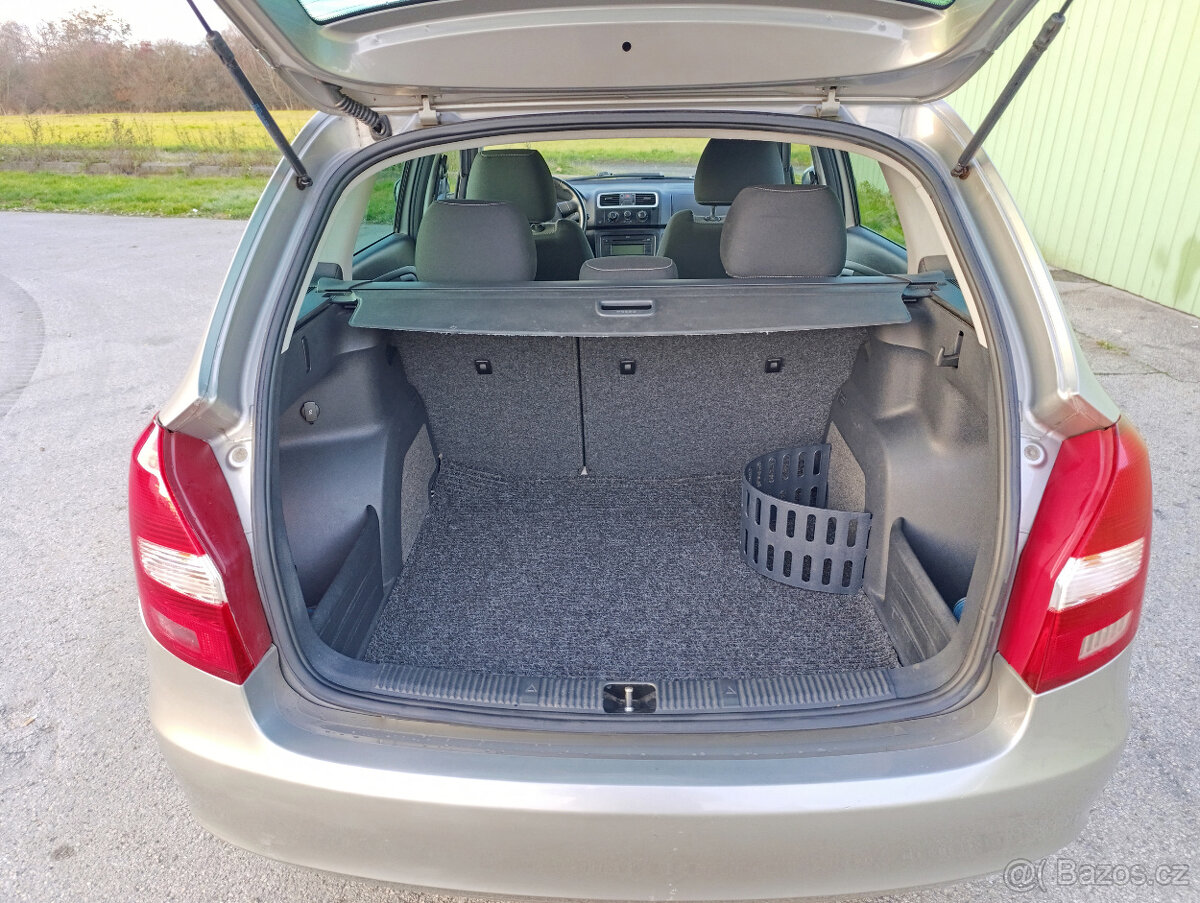 Škoda Fabia 2 1.2 HTP51Kw Sport 2009 ČR 193xxxKM - 11