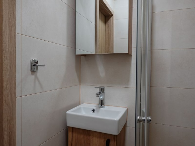 Byt 1+KK s balkónem, Ostrava-Poruba, ul. Marie Majerové - 11