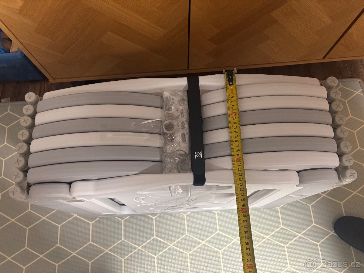 Modulární skládací ohrádka pro děti - 11