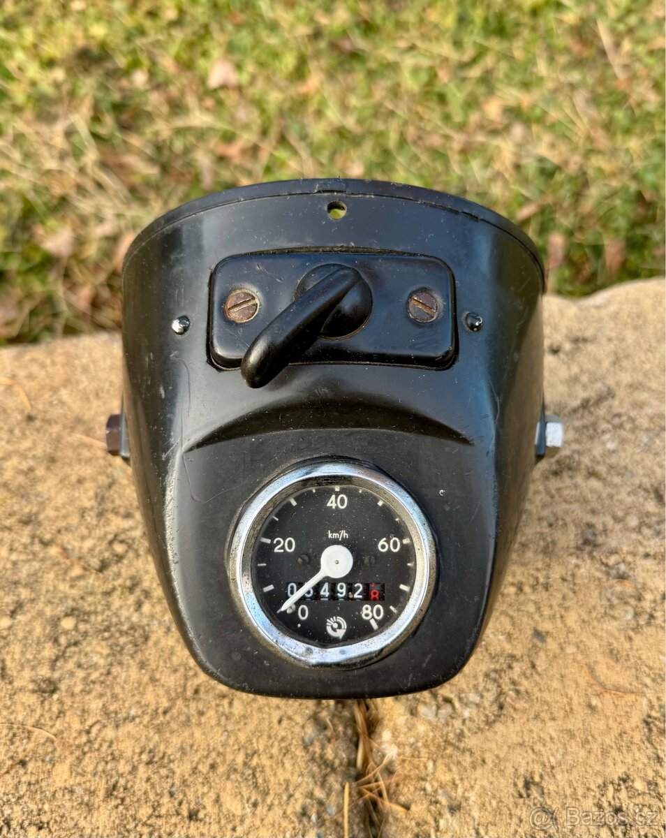 Jawa 50 mustang - přední světlo - 11