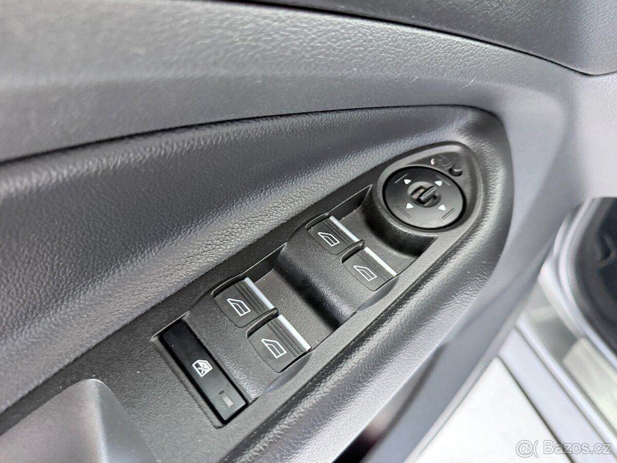 Ford Kuga 2.0 TDCi,TITANIUM,4X4,SERVIS FORD - 11