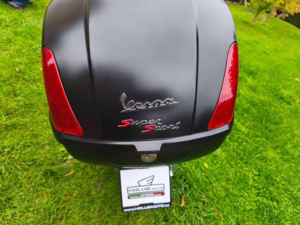 Vespa GTS 300i.e. Super (2011) velmi pěkná, 15tis.km, kufr, - 11