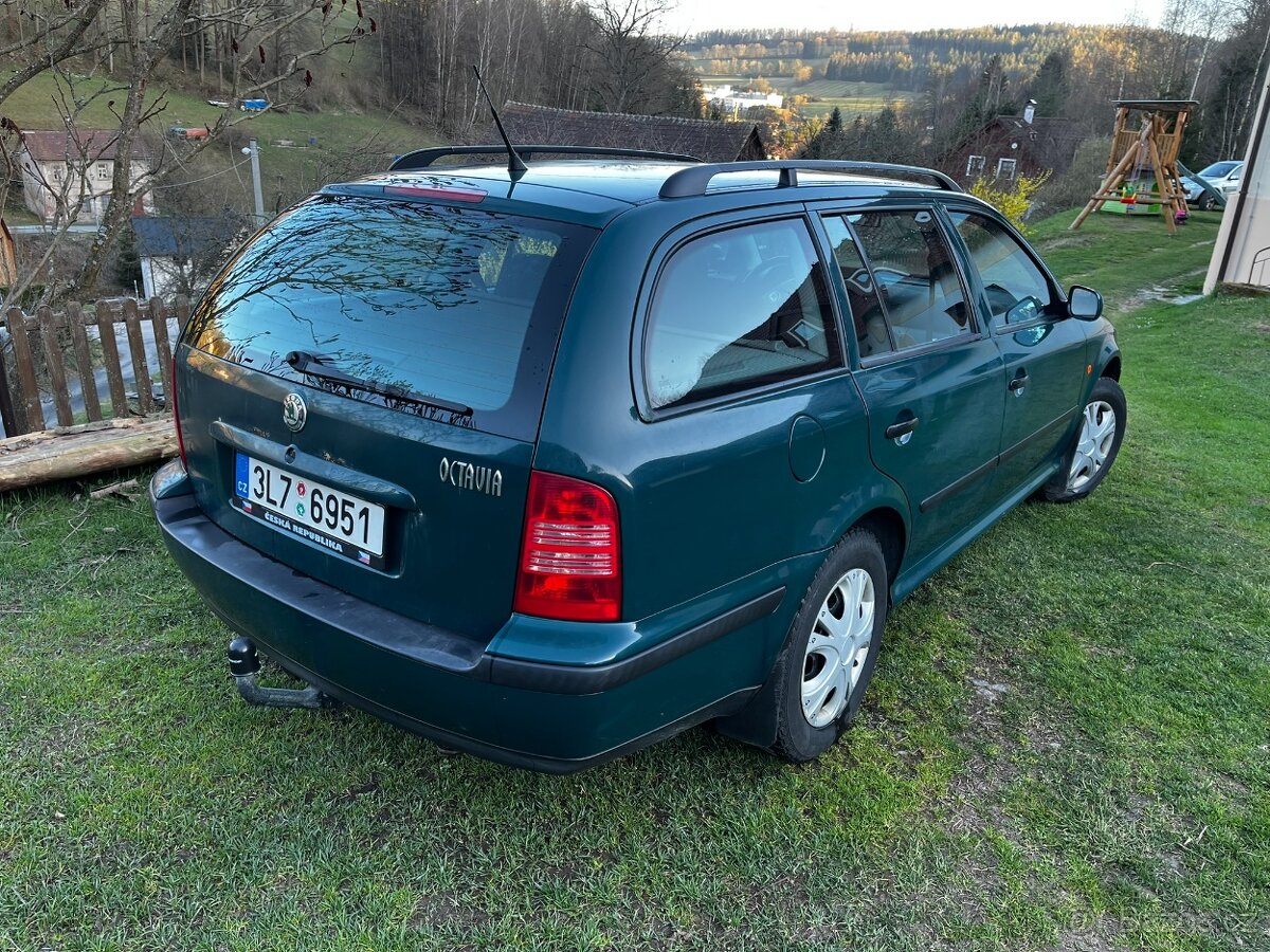 Škoda Octavia Combi I (r. v. 2000, 1.6) - 11