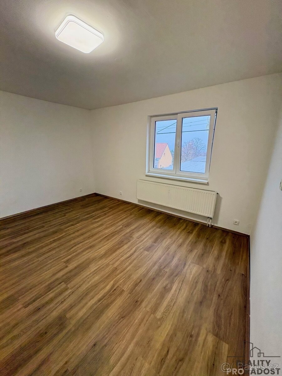 Prodej novostavby Zaječí s apartmány a vinným sklepem - 11