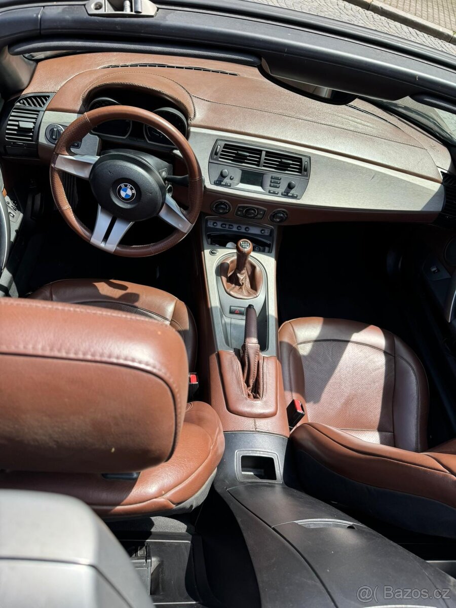 BMW Z4 e85 cabrio 2004 zajímavý interiér 2,5 141kw 6ti válec - 11