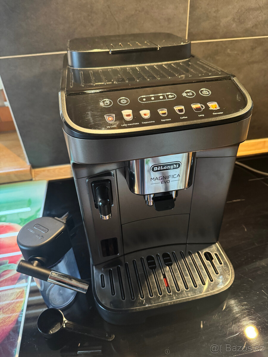 Automatický kávovar De'Longhi Magnifica Evo - TOP - 11