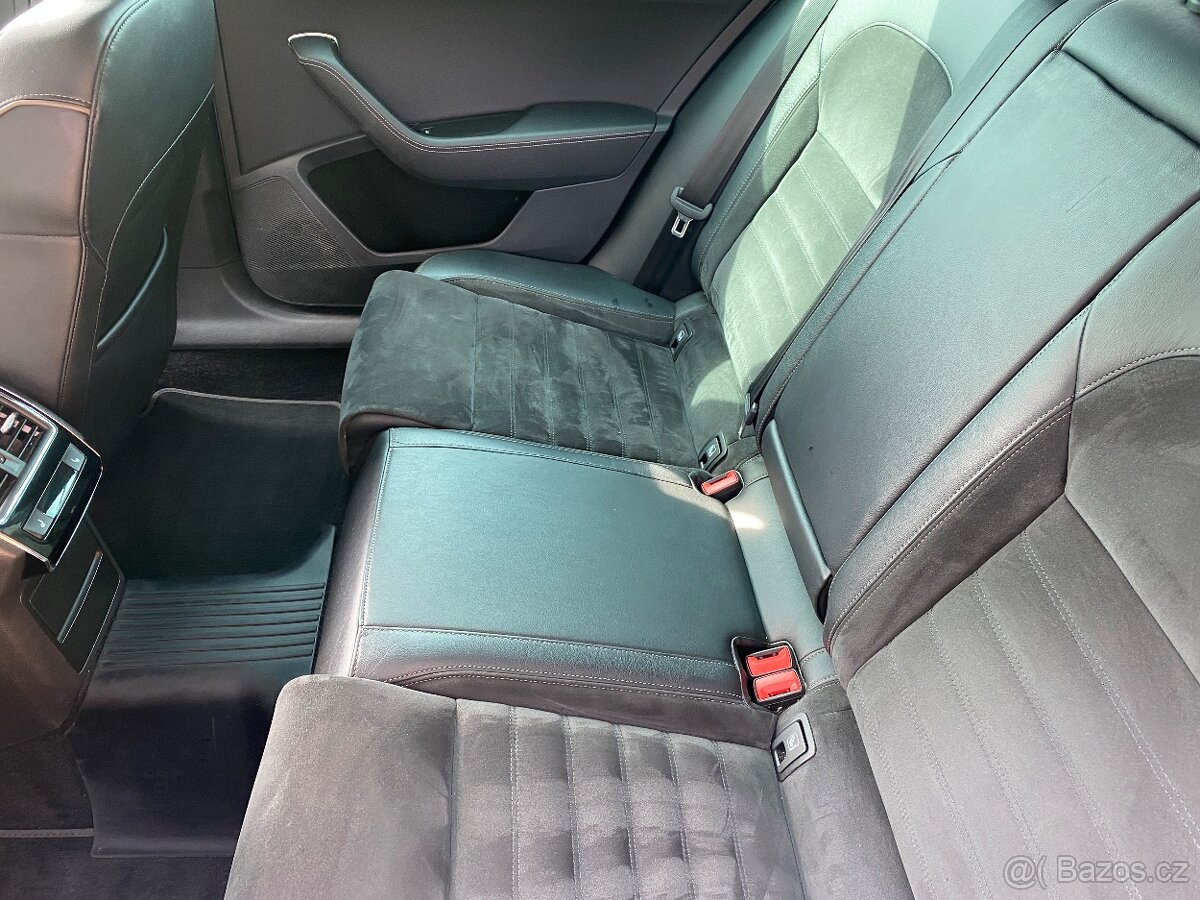 Škoda Superb Scout - 11