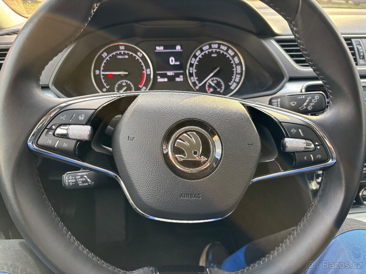 Škoda Superb 3 2.0 tdi manuál - 11