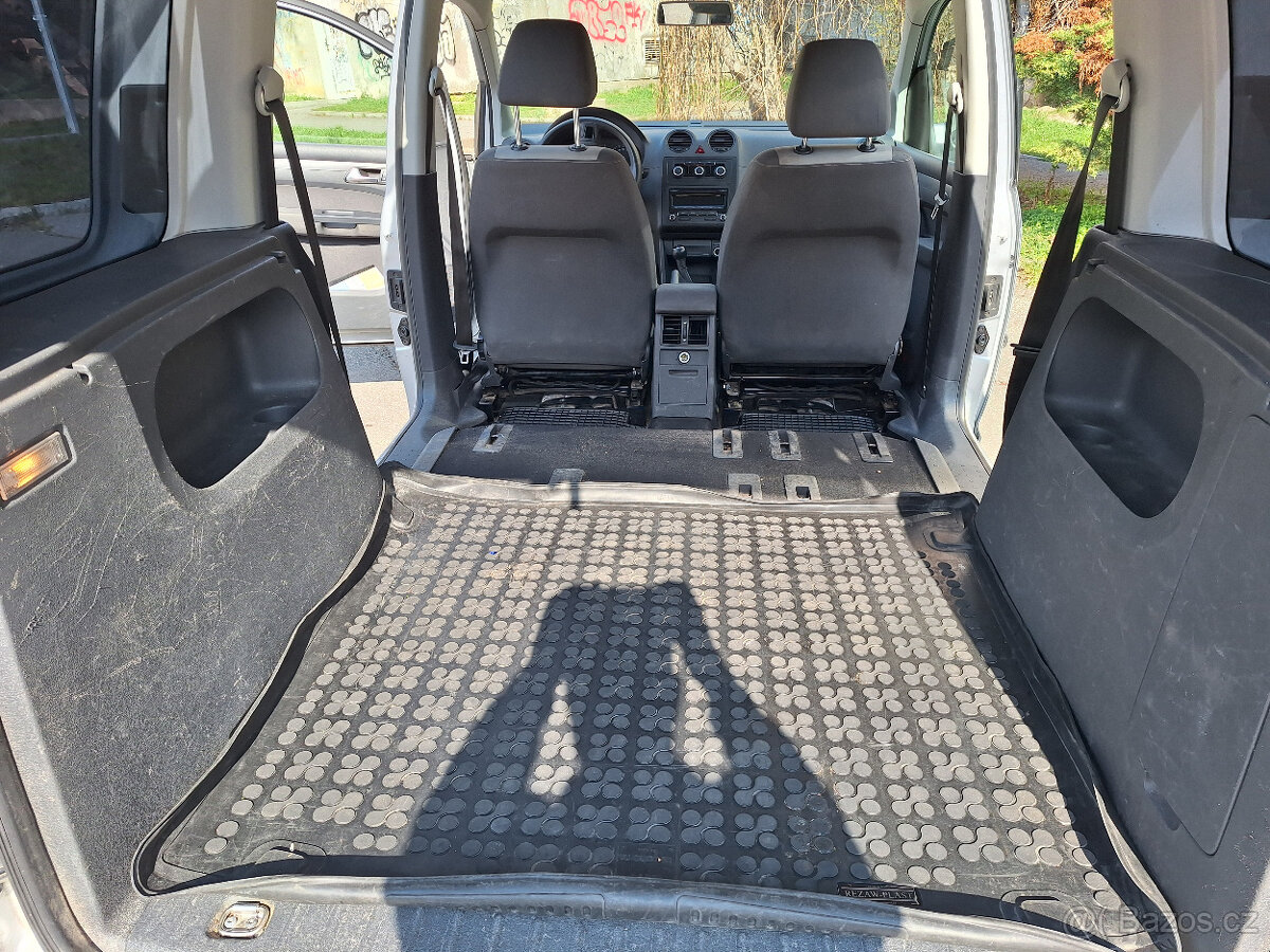 Volkswagen Caddy 1,6 75kW - 11